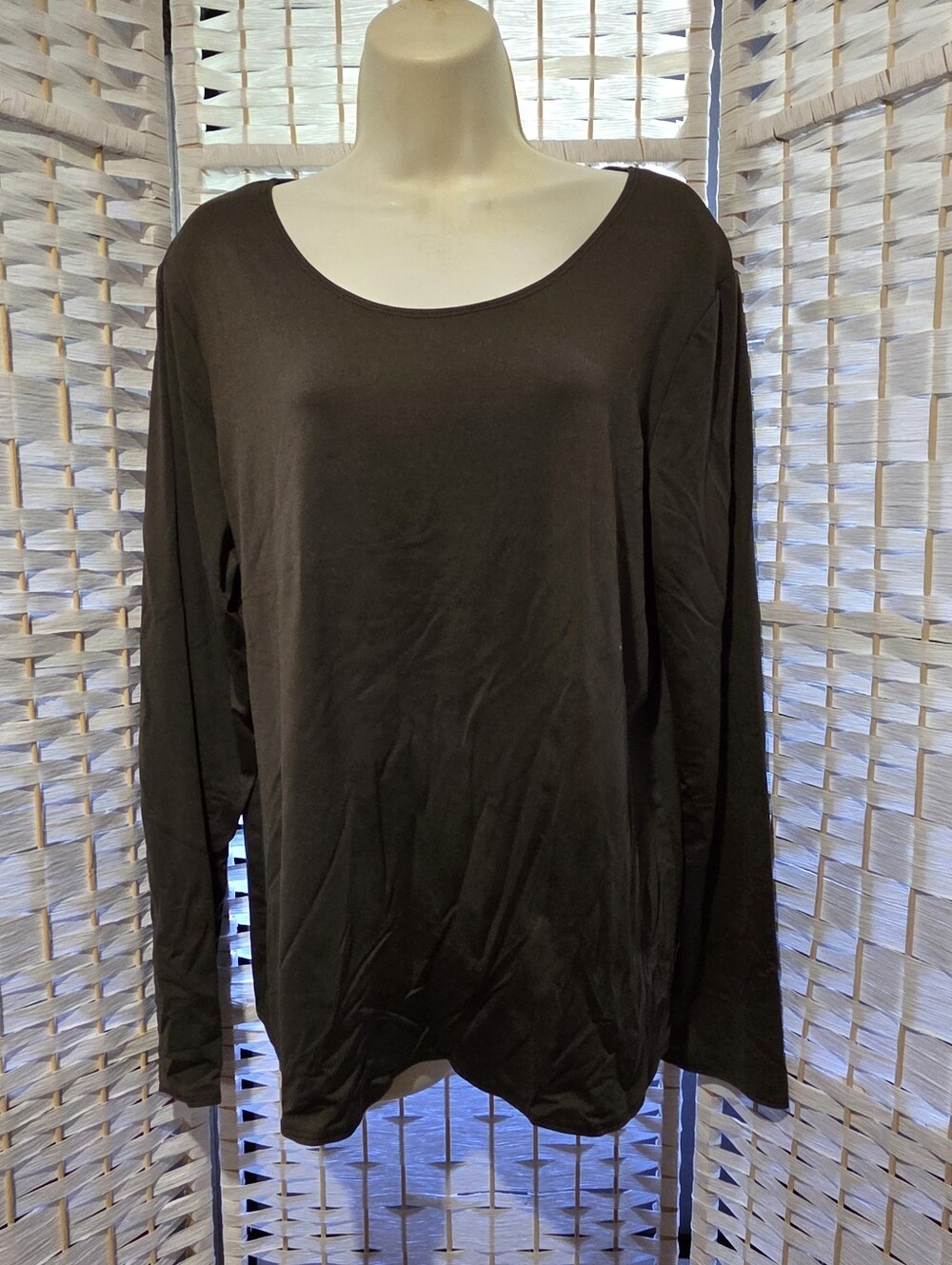 Kim Rogers Women’s Gray Long Sleeve Scoop Neck Top